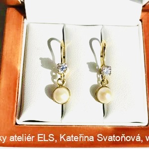 Diamond earrings for women wits perl.Gold 585/1000.